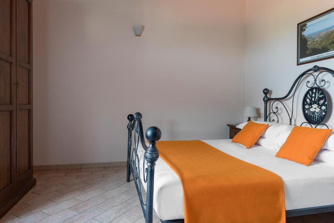 Residence Serristori Castiglion Fiorentino Buitenkant foto