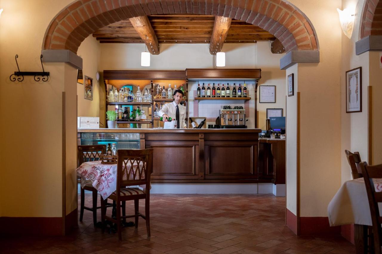 Residence Serristori Castiglion Fiorentino Buitenkant foto