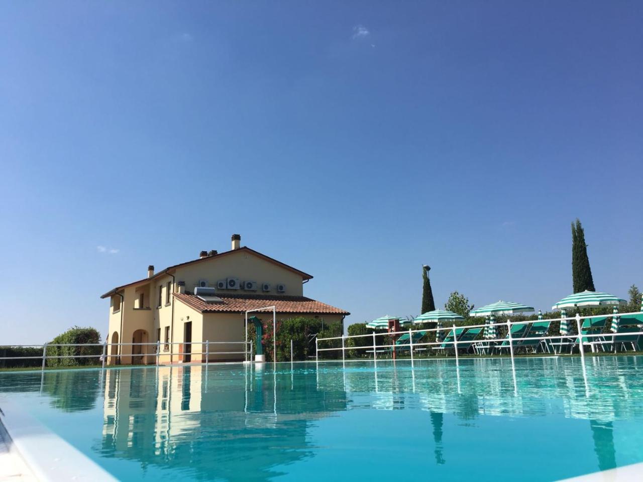 Residence Serristori Castiglion Fiorentino Buitenkant foto