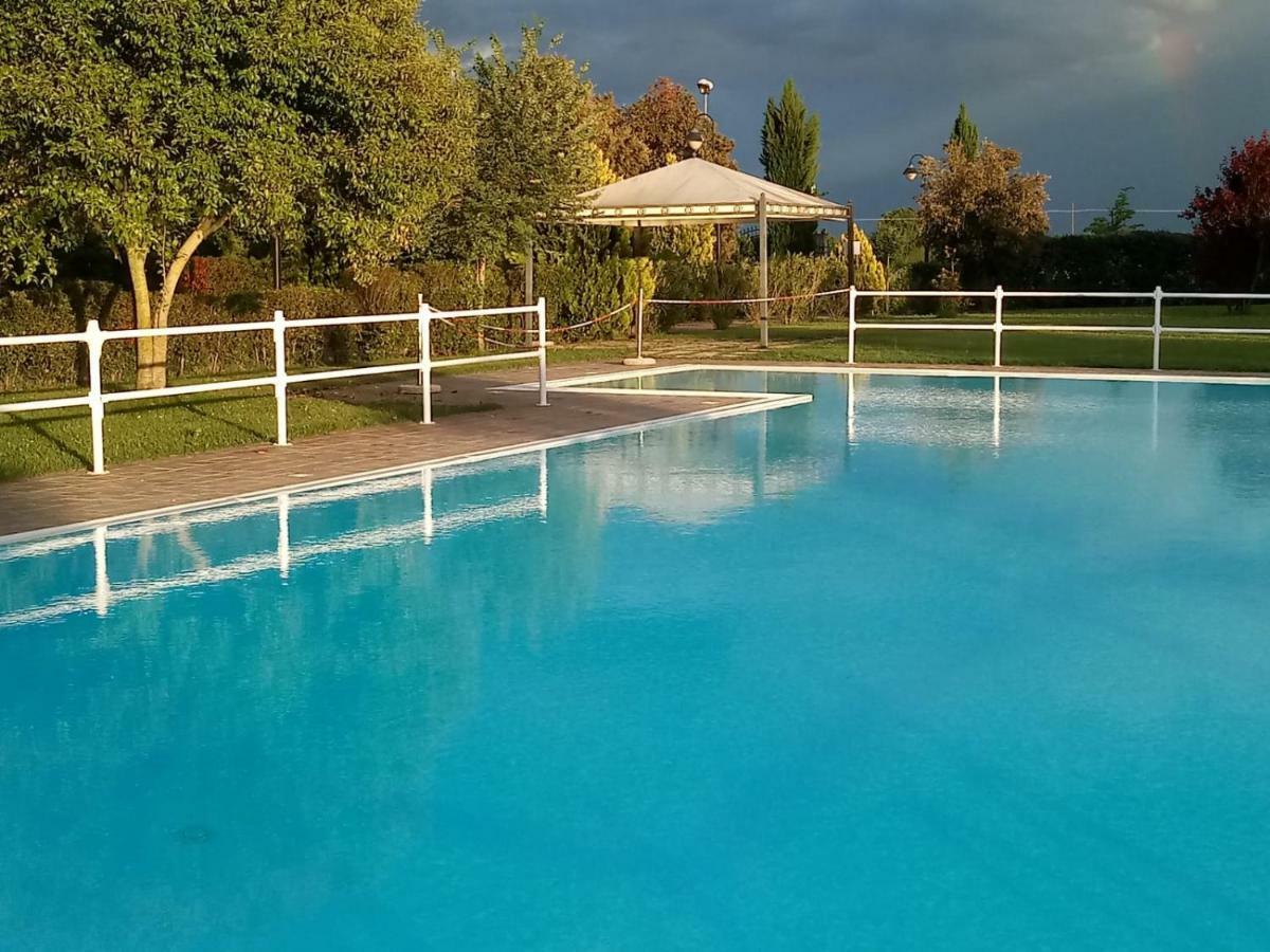 Residence Serristori Castiglion Fiorentino Buitenkant foto