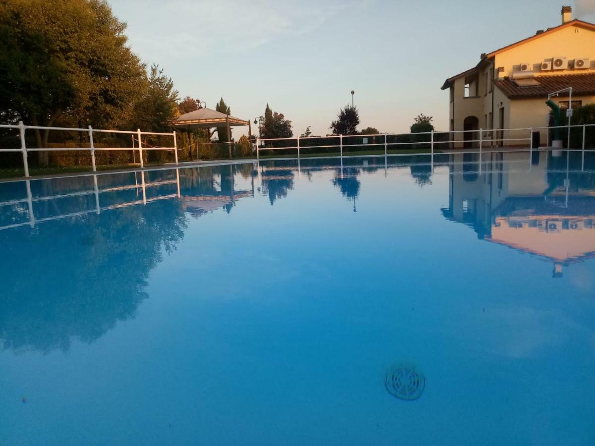 Residence Serristori Castiglion Fiorentino Buitenkant foto